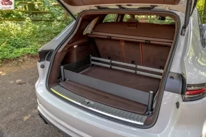 صندوق تحميل بورش كايين هايبرد 2023