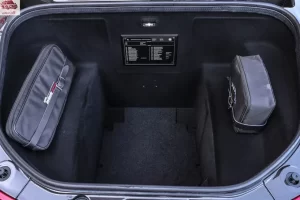 صندوق تحميل فيراري 296 GTB 2023