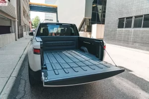 صندوق تحميل ريفيان R1T 2023