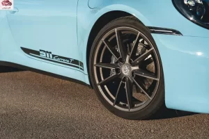 عجلة بورش 911 2023