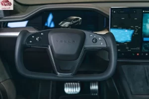عجلة قيادة تسلا موديل S 2023
