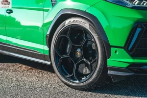 عجلة لامبورجيني أوروس 2023