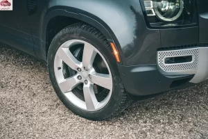 عجلة لاند روفر ديفندر 2023