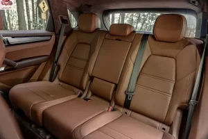 مقاعد بورش كايين هايبرد 2023 الخلفية