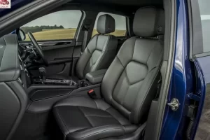 مقاعد بورش ماكان 2023 الأمامية