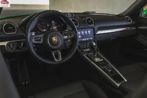 مقصورة بورش بوكستر 2023