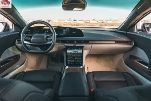 مقصورة لوسيد اير 2023