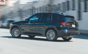 جانب بي إم دبليو X3 2023