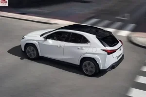 جانب لكزس UX هايبرد 2023