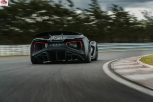 خلفية لوتس إيفايا 2023