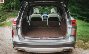 صندوق تحميل انفينيتي QX50 2023 مع طي المقاعد الخلفية