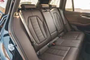 مقاعد بي إم دبليو X3 2023 الخلفية