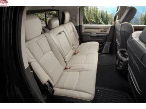 مقاعد رام 2500 2023 الخلفية