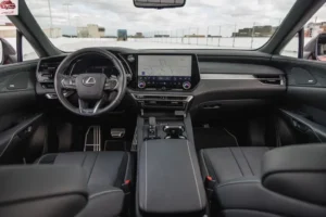 مقصورة لكزس RX 2023