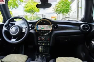 مقصورة ميني كوبر الكهربائية 2023