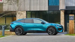 جانب بيجو 408 2024