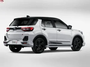 جانب تويوتا رايز 2024