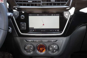 شاشة بيجو 301 2024