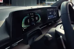 شاشة هيونداي أكسنت 2024