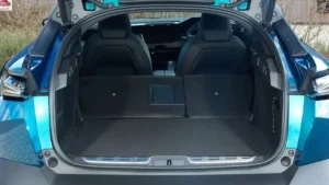 صندوق تحميل بيجو 408 2024 مع طي المقاعد الخلفية