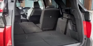 صندوق بيجو 5008 2024 مع طي المقاعد