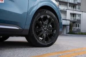 عجلة كيا كرنفال 2024