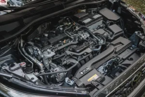 محرك تويوتا كورولا كروس 2024