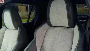 مقاعد بيجو 208 2024 الأمامية