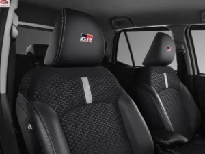 مقاعد تويوتا رايز 2024