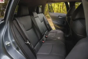 مقاعد تويوتا كورولا كروس 2024 الخلفية