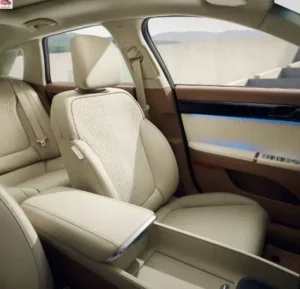 مقاعد هيونداي أزيرا 2024