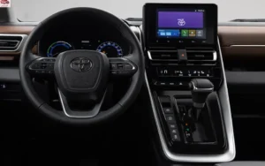 مقصورة تويوتا إنوفا 2024