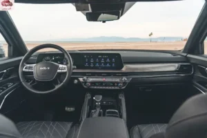 مقصورة كيا تيلورايد 2024