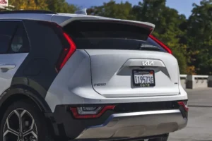 خلفية كيا نيرو 2024