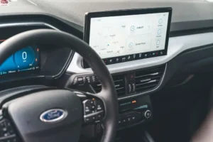 شاشة فورد اسكيب 2024