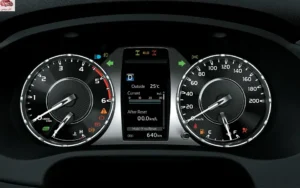 عدادات تويوتا هايلكس 2024