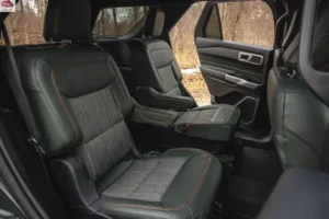 مقاعد فورد إكسبلورر 2024 الصف الثاني