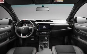 مقصورة تويوتا هايلكس 2024