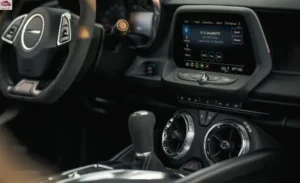 شاشة شيفروليه كامارو 2024