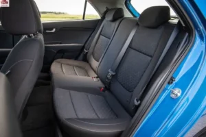 مقاعد كيا ريو 2024 الخلفية