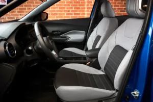 مقاعد نيسان كيكس 2024 الأمامية