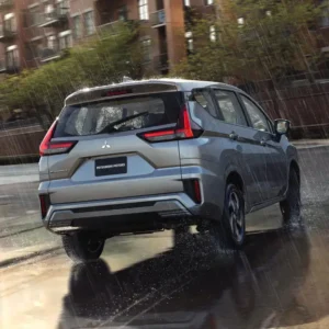 خلفية ميتسوبيشي إكسباندر 2024