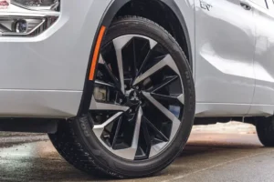 عجلة ميتسوبيشي أوتلاندر 2024