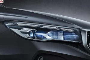 مصابيح جيلي إمجراند 2024 الأمامية