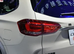 مصابيح ماكسيس D90 برو 2024 الخلفية