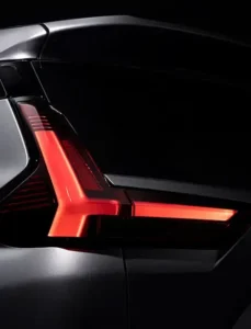 مصابيح ميتسوبيشي إكسباندر 2024 الخلفية