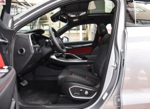 مقاعد جيلي توجيلا 2024 الأمامية