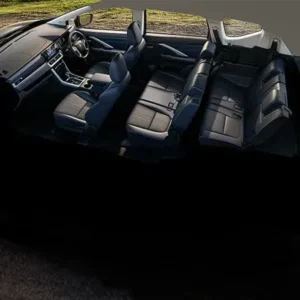 مقاعد ميتسوبيشي إكسباندر كروس 2024