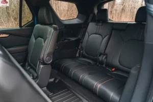 مقاعد هوندا بايلوت 2024 الخلفية