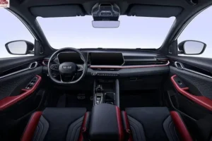 مقصورة جيلي كولراي 2024